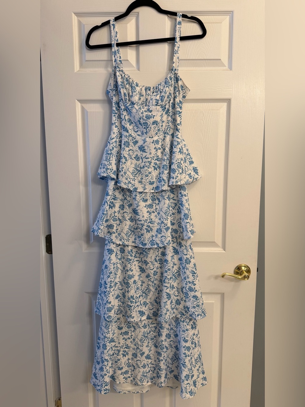 Mika & Gala - Floral Tiered Maxi Dress in Blue and White